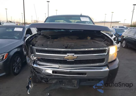 2010 Chevrolet Silverado 1500 Ls z USA, uszkodzony, nr VIN 3GCRCREAXAG294010